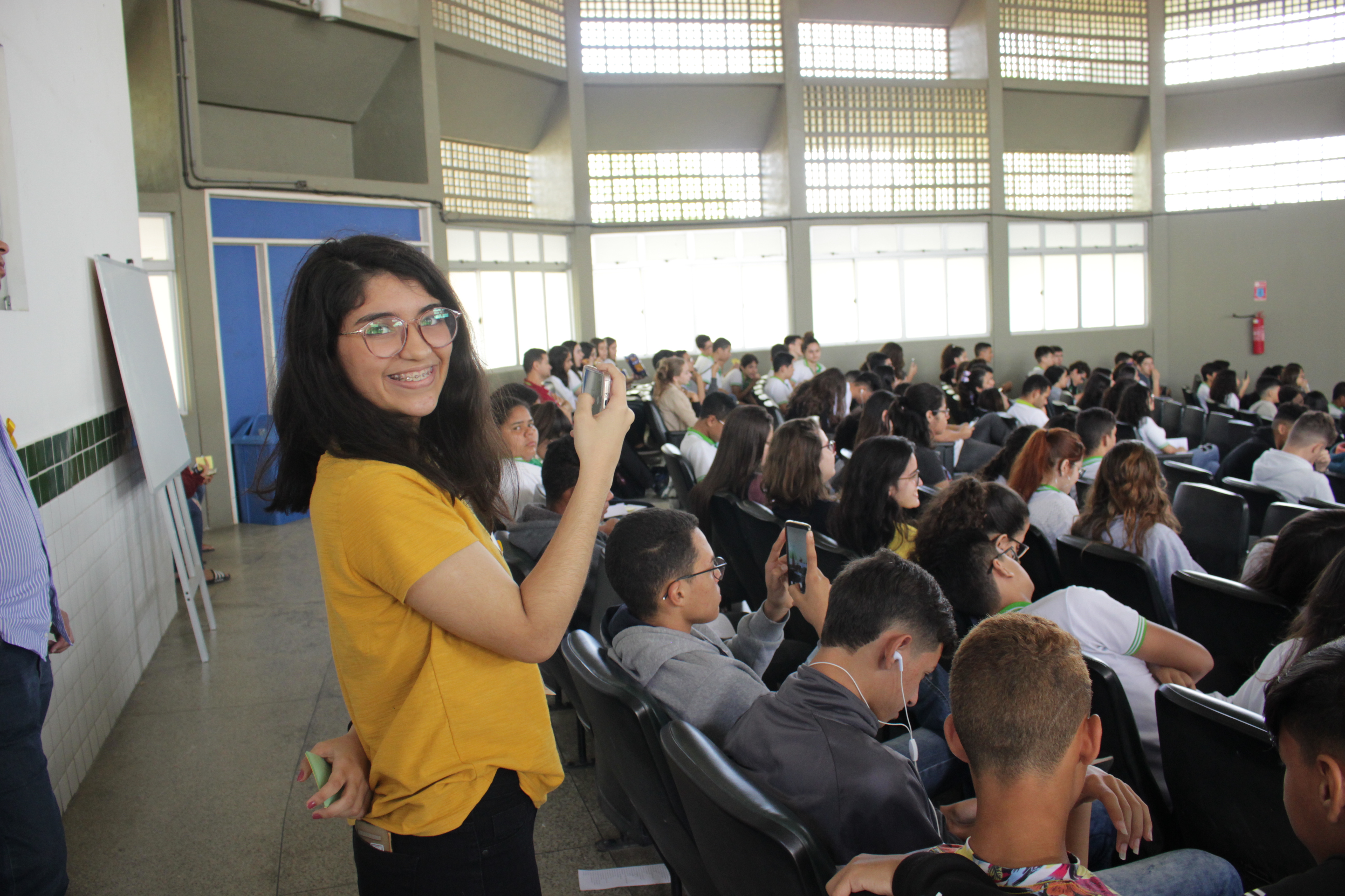 Estudante Catarina Ramalho voluntária do Setembro Amarelo 