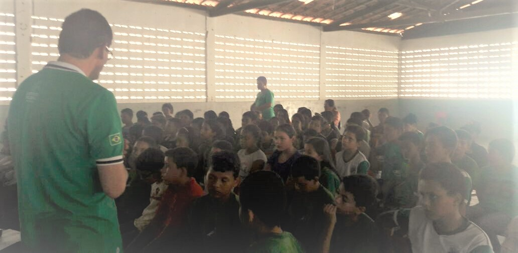 Palestra na Escola Municipal Olímpia Souto com a temática da consciência negra