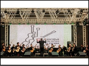 Orquestra de Violões3