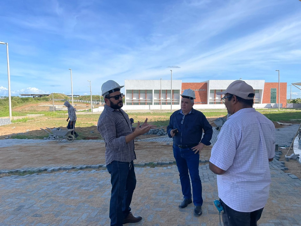 IFPB ITaporanga visita reitor obras maio 22 1 - Copia.jpeg