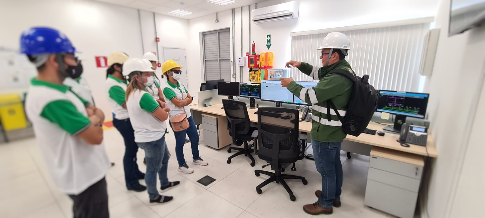 Estudantes do IFPB visitam complexo Renovável Neoenergia _.jpg