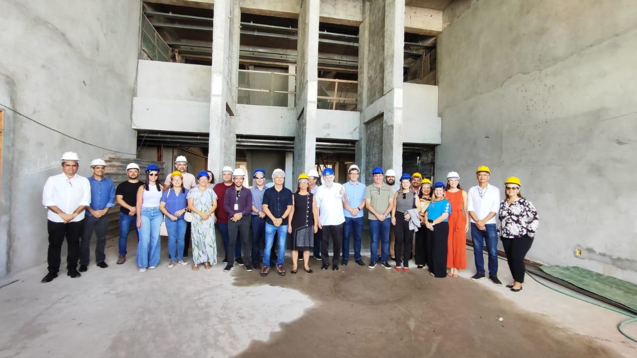 Visita do deputado federal Luiz Couto às obras da nova sede da Reitoria do IFPB 9.jpeg